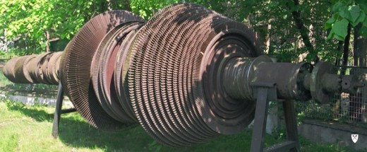 Rotating blade assembly of a steam turbine.