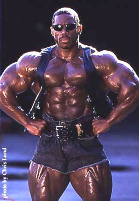 UNLESS, MR. NON- BAR ROOM BRAWLER, YOU ARE BUILT LIKE THIS GENTLEMAN, I ADVISE YOU TO JUST WALK AWAY FROM ALL BAR ROOM BRAWLS. ALL BRAWLS FOR THAT MATTER.