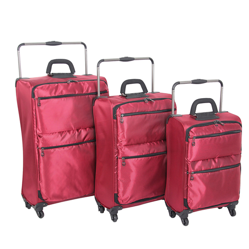 Internatinal Traveller (Landor & Hawa) IT-0-4  World's Lightest Weight 4-Wheel Drive Luggage  - Red