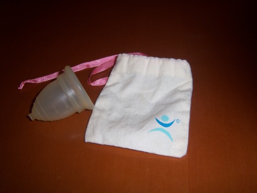 The mooncup comes with it's own little bag.