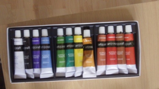My very cheap acrylic paint starter kit which cost me £1.99 at Home Bargains in the UK, not sure about the price range of other Countries though.