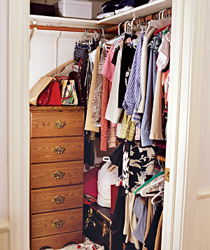 http://img4.realsimple.com/images/home-organizing/organizing/0410/messy-closet-b_300.jpg
