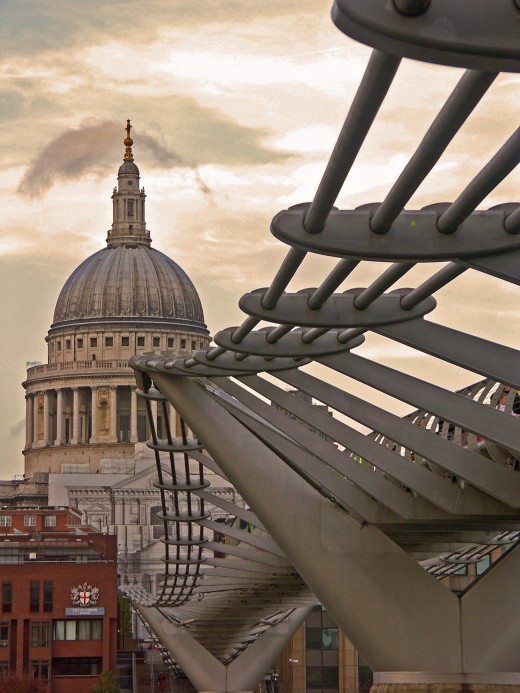 Saint Paul's Cathedral and the Millenium Bridge