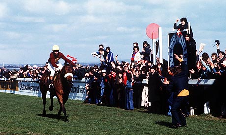 Red Rum wins the 1977 Grand National