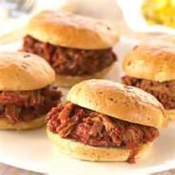 How to Make Easy Pulled Pork Sandwiches