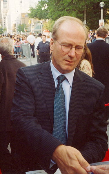 William Hurt signing autographs at the 2005 Toronto International Film Festival while promoting History of Violence.