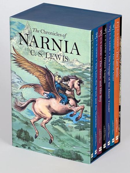 The Chronicles of Narnia HarperCollins boxed set used to illustrate and to constitute fair use.