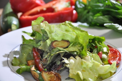 Green Salad with Grilled Veggies (Photo Credit: bour3 photobucket)