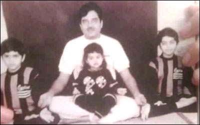 Sonakshi with father