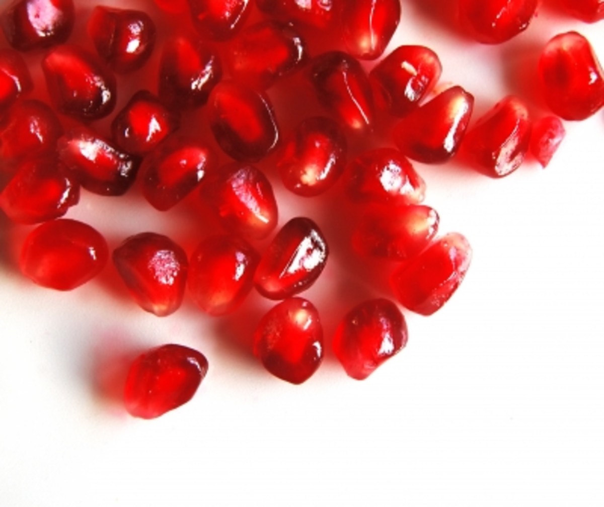 Nutritional Benefits of Pomegranate, Juice, Seeds, and ...
