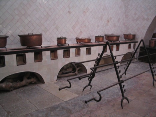 Sintra's National Palace - The kitchen