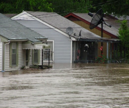 The Nashville flood of 2010, caused by by heavy rainfall and incompetence. Overflowing dams did not release their floodgates until the reservoirs reached critical levels.