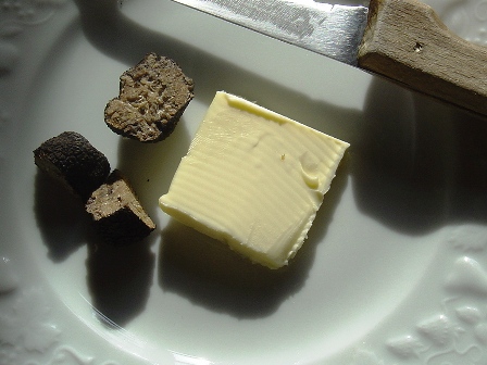 Truffles are a speciality of the the Dordogne, about ten minutes south of Videix and Les Trois  Chenes