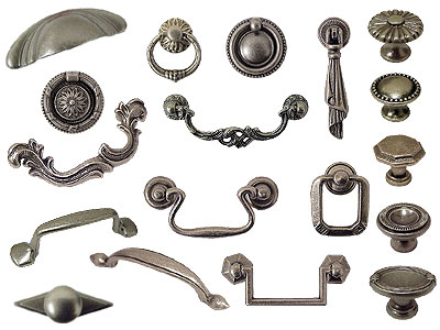 Hardware by Bosetti-Marella. You can find this sort of thing at nicer hardware stores.