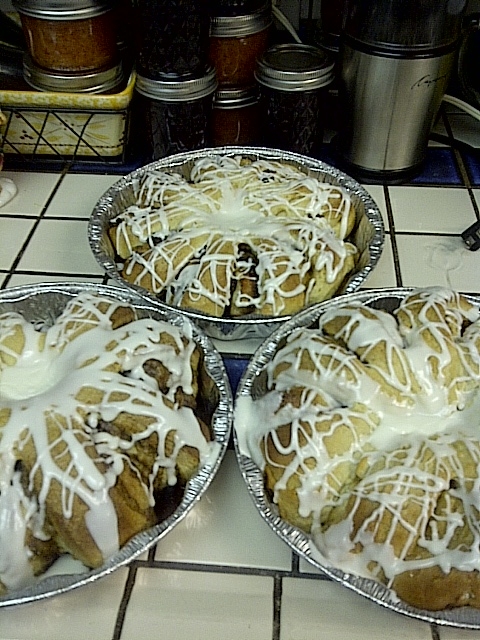 Iced tea rings, ready to serve