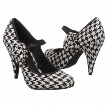 I have these Rocket Dog Houndstooth Shoes and they are comfortable and versatile.