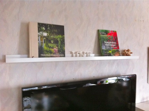 Let the books be part of your home decoration! 