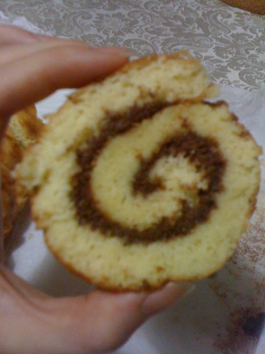Swiss roll with Nutella 