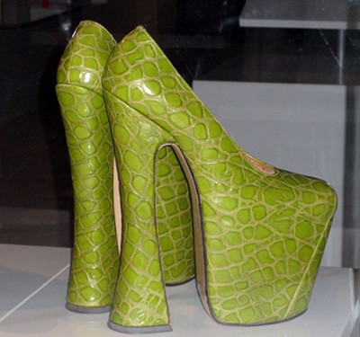 Elevator footwear ?
