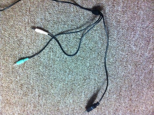 The green connector should be used to connect your headset to an Xbox 360 player and the pink connector should be used for connecting your headset to a PC.