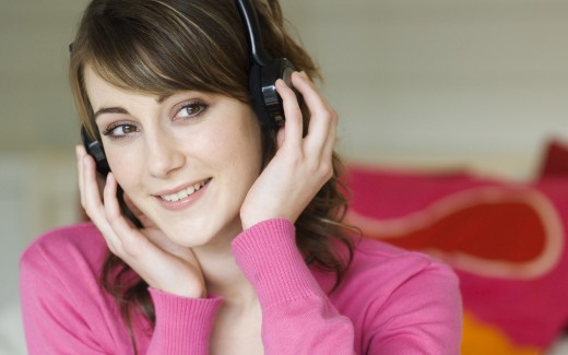Customized form messages? Pretty In Pink Headphone Gal likes the sound of that!