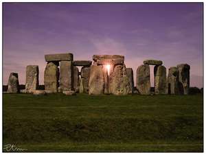 This photograph of the circle of stones at the summer stolstice is courtesy of ipnagogicosentire.wordpress.com.
