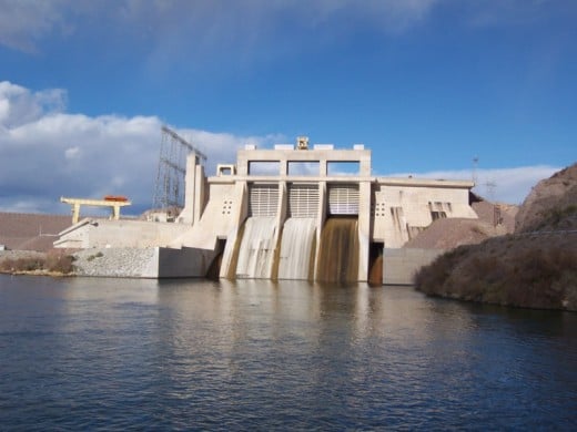 Colorado River Dam in Laughlin