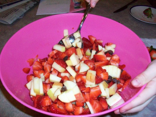 Apple-strawberry salad