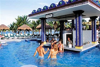 Many high line resorts boast luxurious amenities like saunas, wet-bars, and spas.