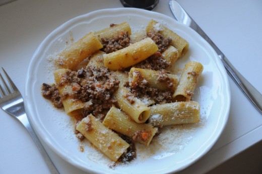 Rigatoni al ragu.
