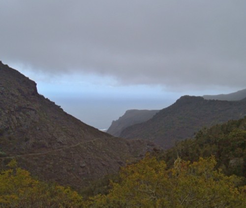 Mountains above Los Silos. Photo by Steve Andrews