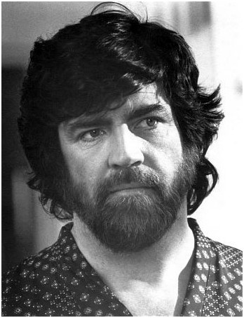 Alan Bates as Gabriel Oak