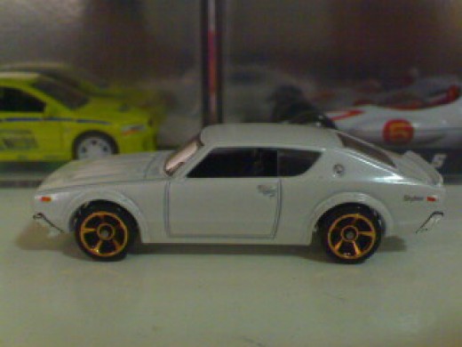 Old nissan cars collectibles #9