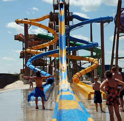Raging waves in Illinois