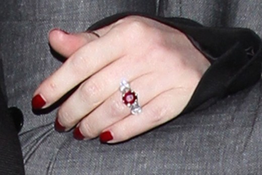 Jessica Simpson's three-stone ruby stunner