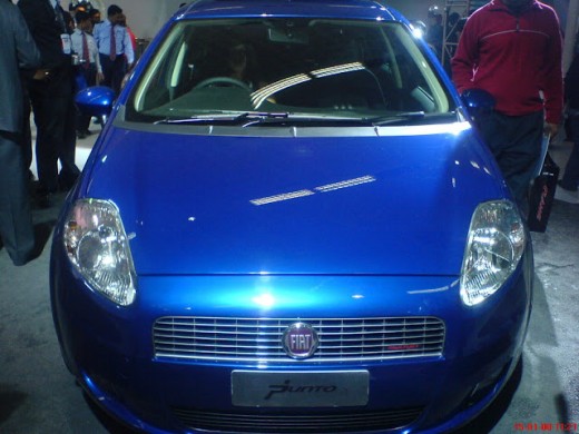 Fiat Punto Electric Blue - auto expo 2008 New Delhi- old pic