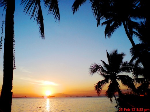 lovely sunset at the Manila Bay