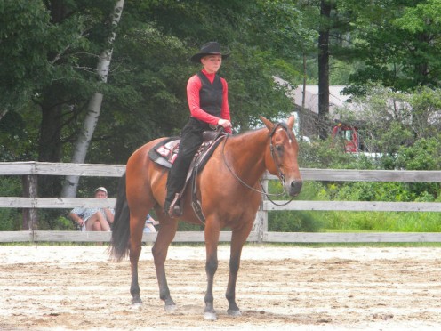 Show Me and I during a Western Pleasure judging.