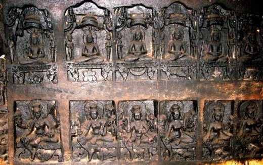 Panel of idols of Jain Teerthankars