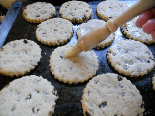 Glazing the biscuits