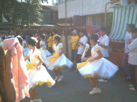 Bati-Bati Street Dance or Greetings Dance during  Easter Sunday @ Barangay Don Galo, Paranaque City, Manila, Philippines (Photo by Travel Man)