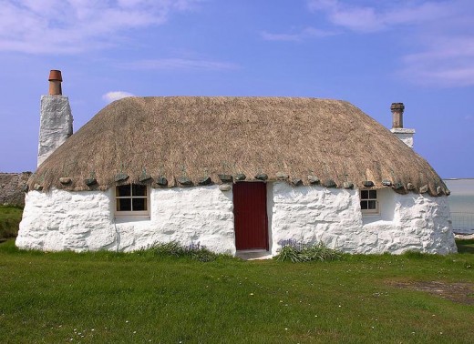 A modernized thatched cottage available for rent near Sollas, North Uist.  Contact drdmacaulay@hotmail.com
