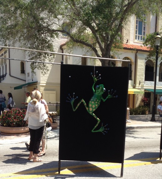 Tree frogs are abundant in Florida, even in art!