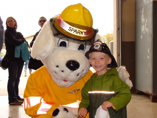 Alex poses with Sparky for a picture.