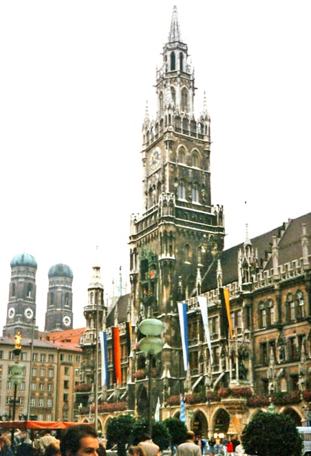 European Landmark: The Rathouse at Old Munich's central square.