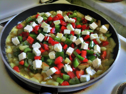 Potatoes with Pepper Egg Mixture, Topped with Feta