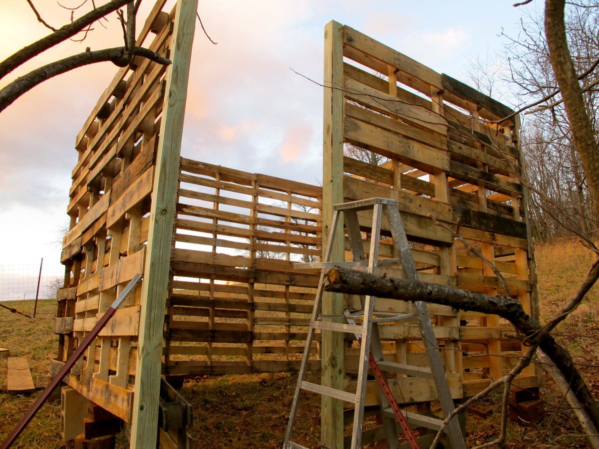 How to Build Using Recycled Wood Pallets | HubPages