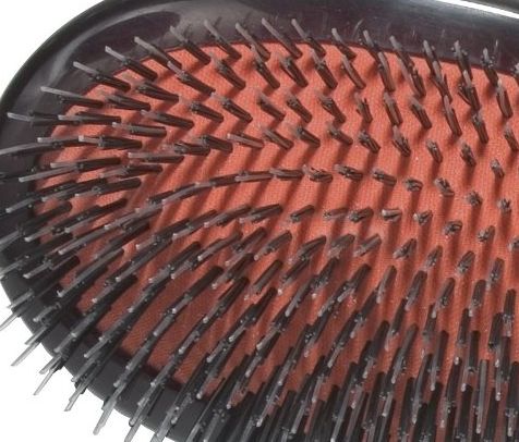 Nylon and bristle mixture for fine to thick hair