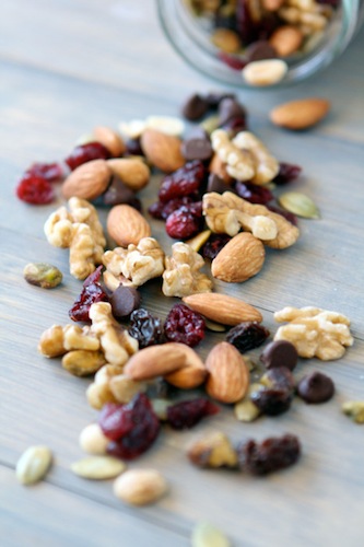 Walnuts, berries, almonds, and dark chocolate are all sources of antioxidants.