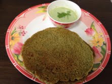 Sprouts Dosa served with Corrieander Coconut Chutney dip. Yum Yum Yummy:)